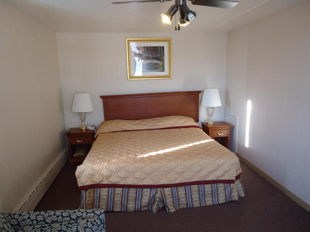 Canadiana Motel Sudbury Luaran gambar