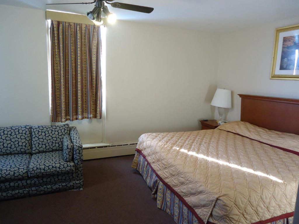 Canadiana Motel Sudbury Luaran gambar
